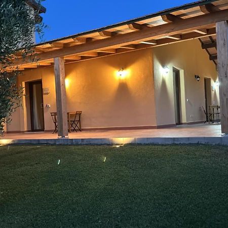 Agriturismo Il Giardino Degli Olivi Appartamenti Кастильоне-делла-Пеская Экстерьер фото